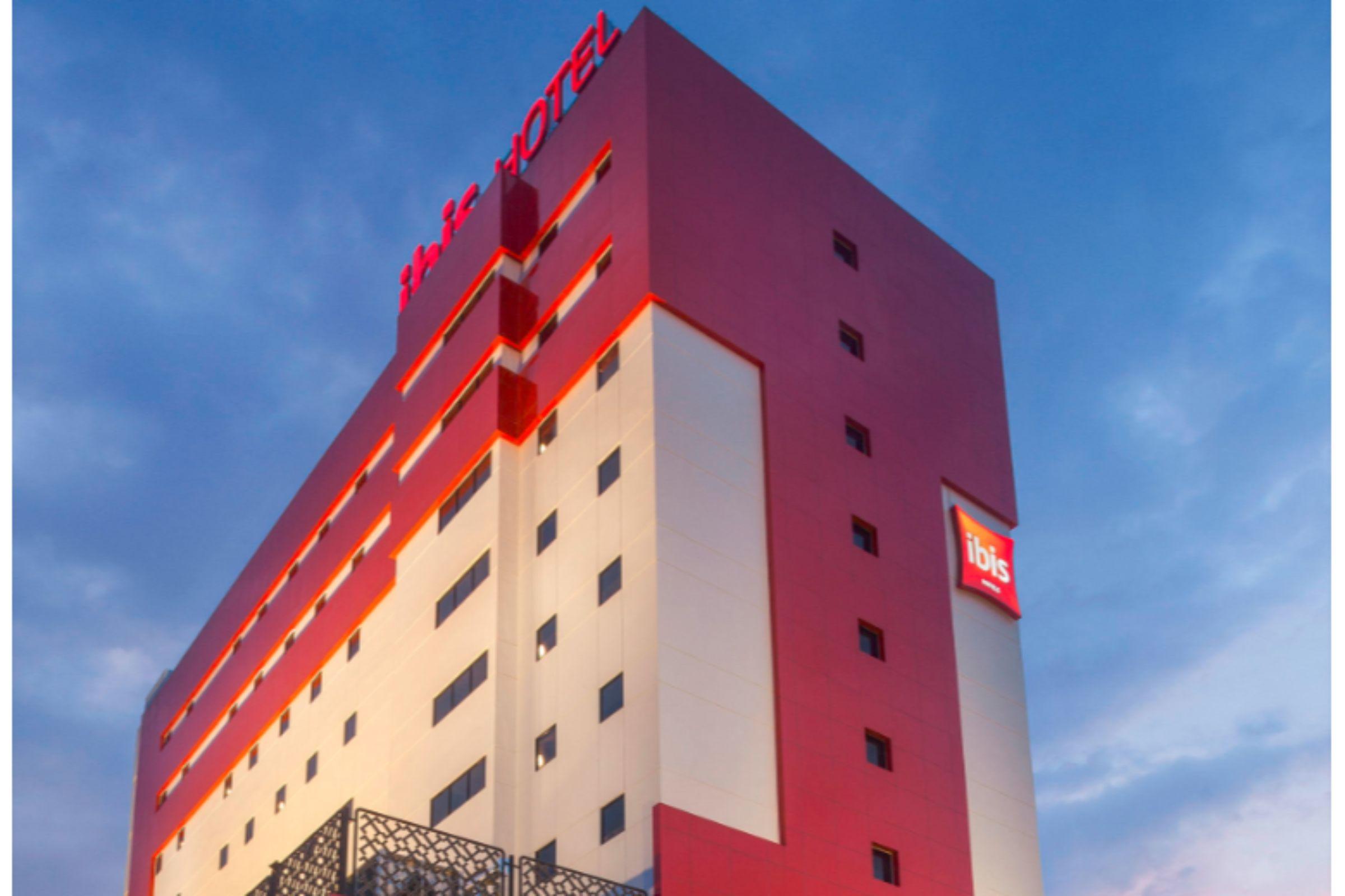 Ibis Pontianak City Center Exterior photo
